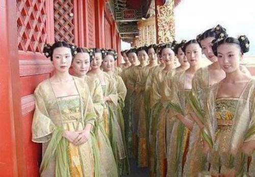 皇帝宫女吃瓜系统