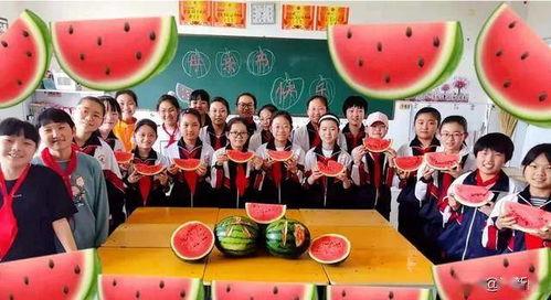 吃瓜女孩快乐双拼,揭秘娱乐圈幕后故事