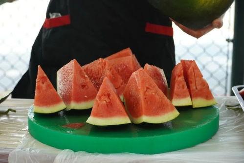 大学吃瓜湖北,大学里的湖北美食风云录