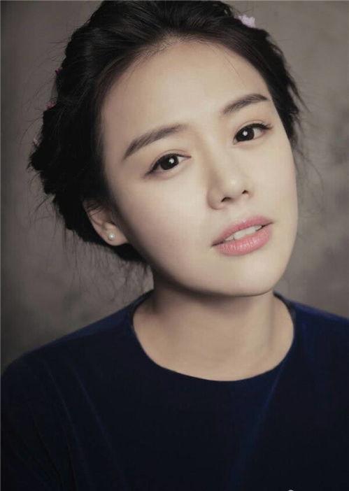 马思纯吃瓜哼哼,揭秘娱乐圈幕后趣闻