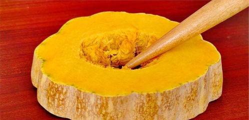 富加镇吃瓜,瓜果飘香，品味田园生活  第1张