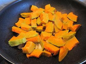 金瓜蓝瓜怎么吃,创意烹饪新体验  第2张